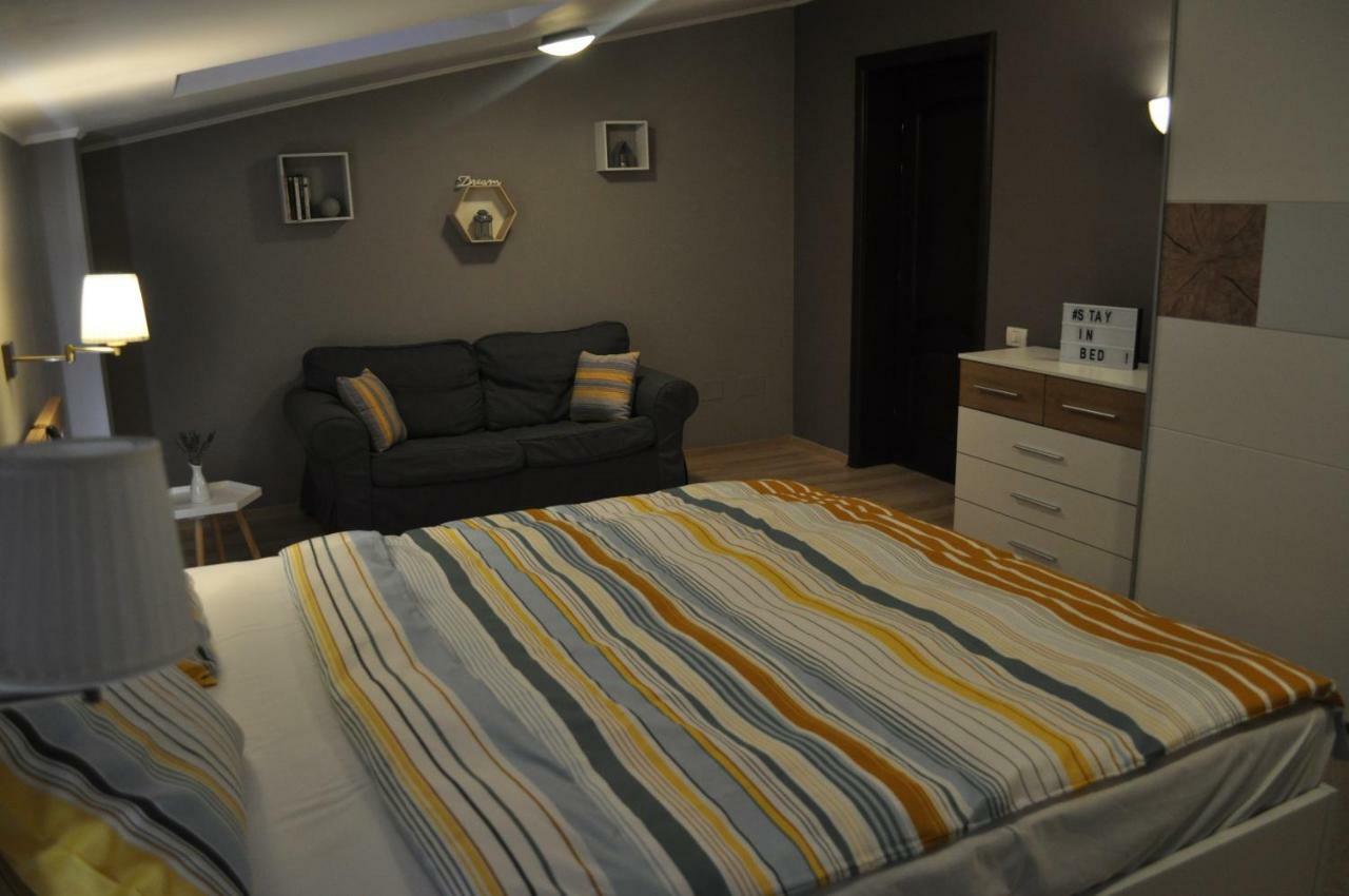 Sleep & Fly Apartment Otopeni Ngoại thất bức ảnh